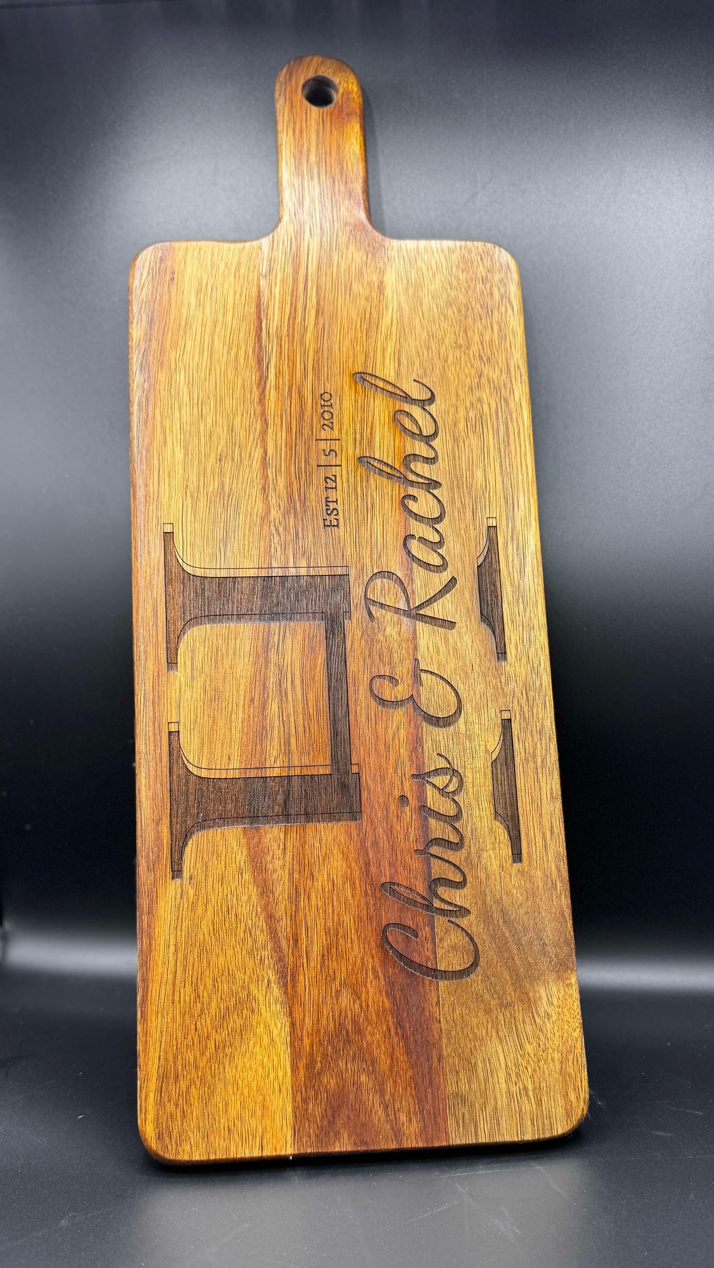 Personalized Engraved Wooden Cutting Board - Perfect Gift for Any Occasion