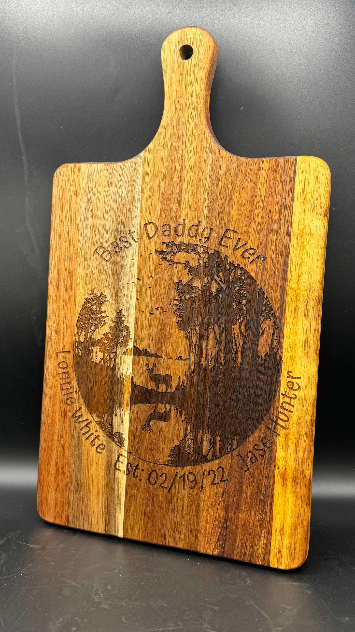 Personalized Engraved Wooden Cutting Board - Perfect Gift for Any Occasion